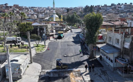 İzmir'de asfalt seferberliği devam ediyor: Gürçeşme Caddesi yenileniyor!