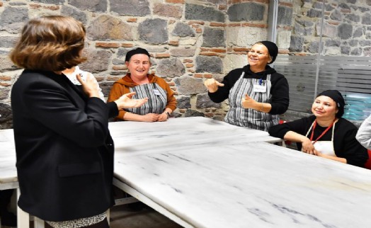 İzmir'de sağırların 'sesi' var