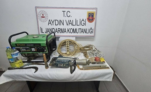 Kaçak kazıya suçüstü; 8 gözaltı