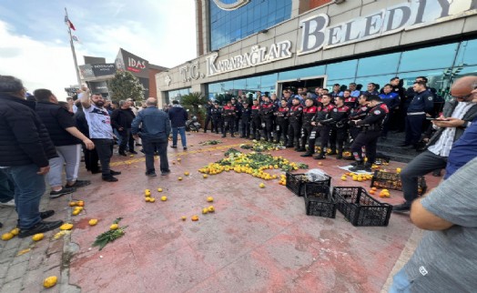 Karabağlar'da ‘katı atık bedeli' kriz yarattı: Esnaf çileden çıktı!