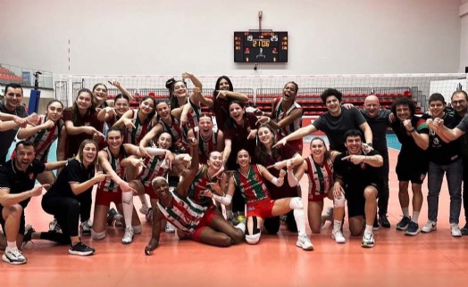 Karşıyaka'ya voleybol morali