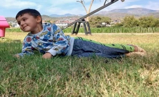 Otomobildeki yangında yaralanan Kutay kurtarılamadı