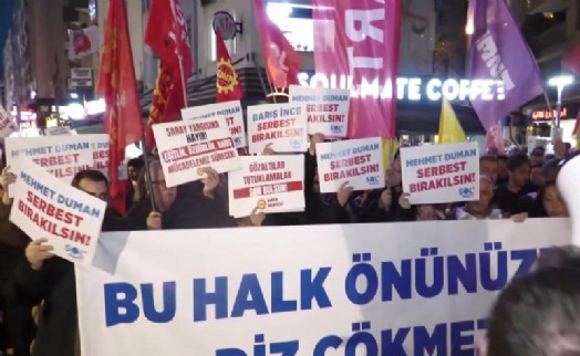 SOL Parti İzmir İl Örgütü İmamoğlu'na destek eylemlerindeki gözaltıları protesto etti