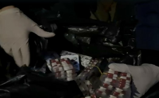 TIR'da 2 bin 464 sentetik hap ele geçirildi