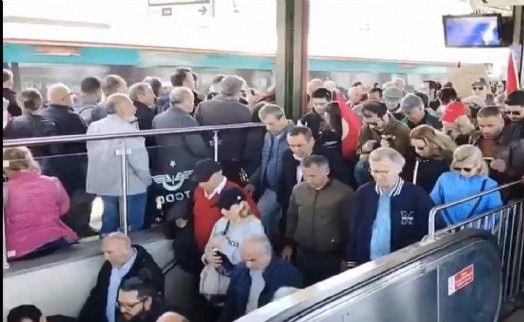 Ulaşımda Maltepe mitingi yoğunluğu: Peronlarda adım atılacak yer yok