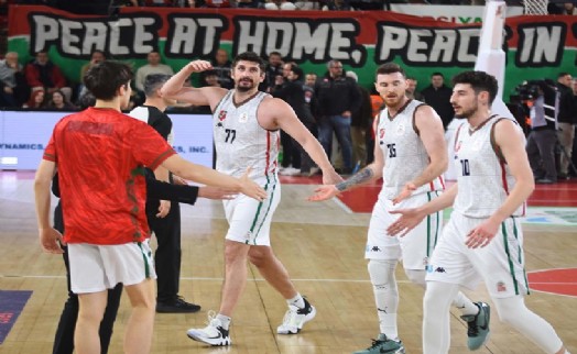 Yabancısız Karşıyaka ligde Galatasaray önünde