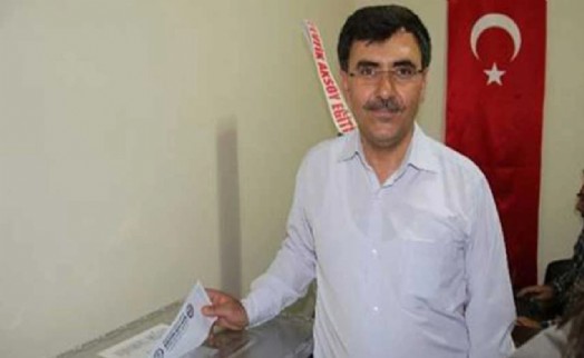 Atatürk'e hakaret eden okul müdürünün cezası iptal edildi