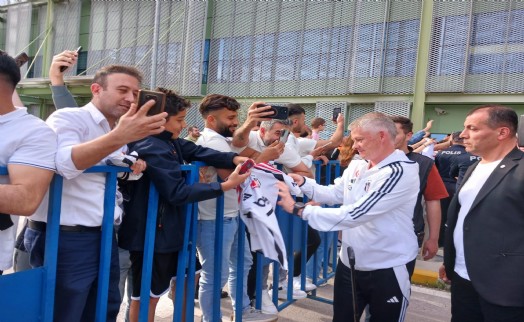 Beşiktaş'a İzmir'de coşkulu karşılama