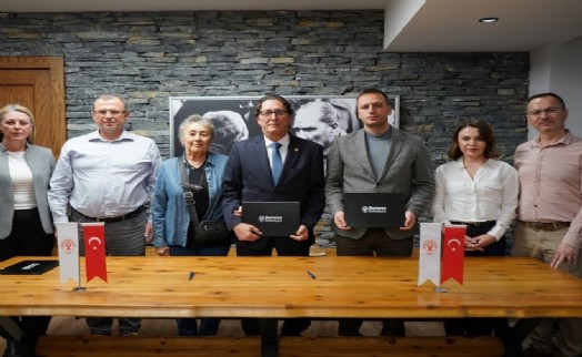 Bornova Belediyesi'nden Çocuklara Dijital Kodlama Eğitimi