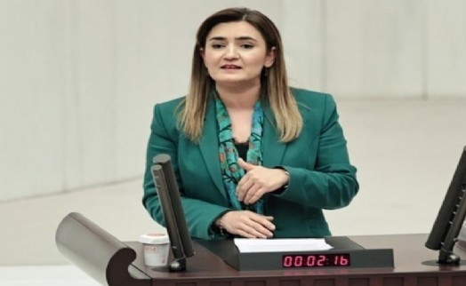 CHP'li Kılıç, İzmir Barosu'nun işkence raporunu TBMM'ye taşıdı: 'Sessiz kalan zulme ortak olur'