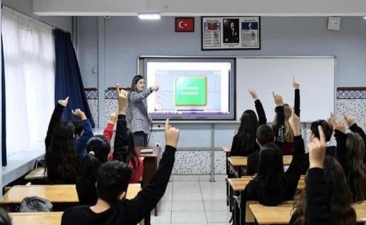 Din kültürü öğretmenlerine bol atama: 'Matematik' ve 'Türkçe'yi yine solladı!