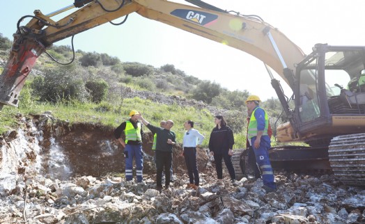 Efes Selçuk'ta kaliteli içme suyuna kavuşuyor: İlk kazma vuruldu