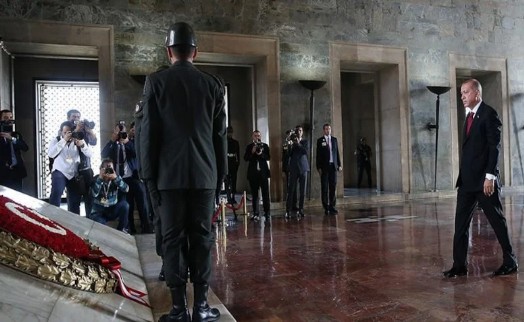 Erdoğan 23 Nisan geleneğini bozmadı bu yıl da katılmadı! 11 yıl oldu...