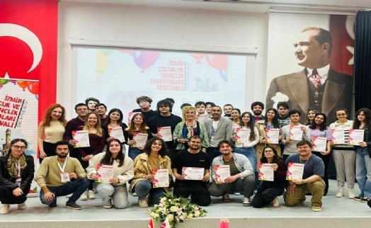 ‘İzmir Çocuk ve Gençlik Tiyatroları Festivali' Efes Selçuk'ta