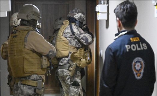 İzmir dahil 8 ilde siber suç operasyonu: Çok sayıda tutuklama