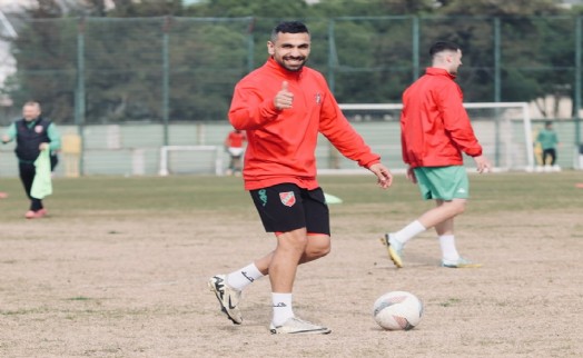 Karşıyaka'da Hakan Barış döndü