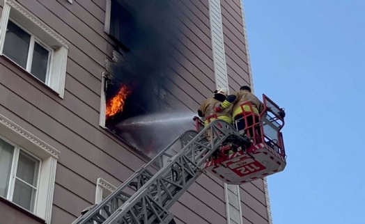 Manisa'da korkutan yangın: 6 kişi hastanelik oldu