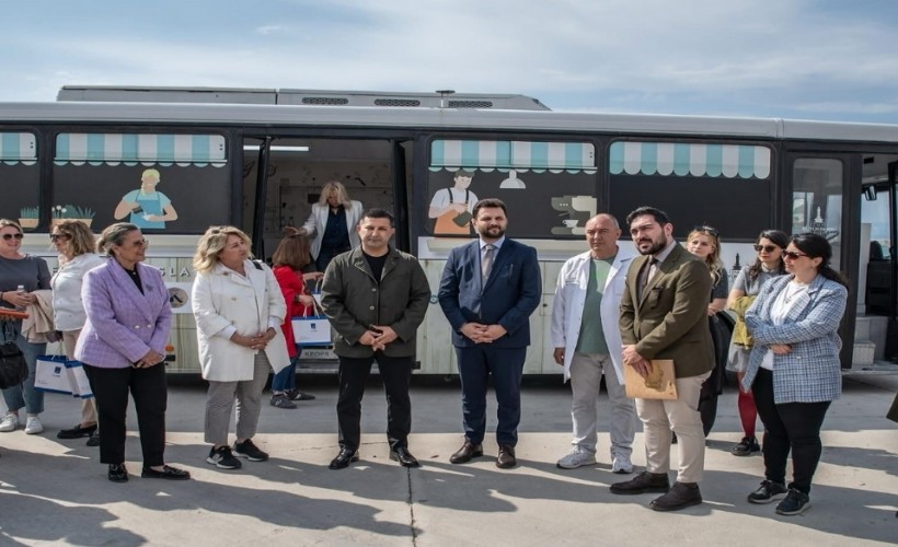 Mobil Barista Otobüsü Kuşadası’nda da gençlere ulaştı