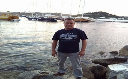 Seyir halindeki aracın çarptığı yaya hayatını kaybetti