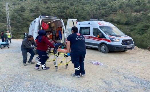 Viyadük inşaatında demir çöktü: 9 yaralı