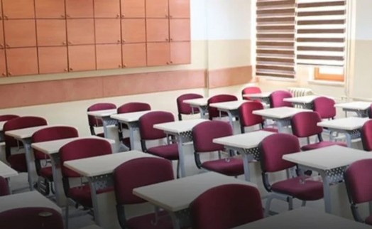 'Hayalet' sınıflar patladı: Yüzlerce kişinin diploması iptal edildi