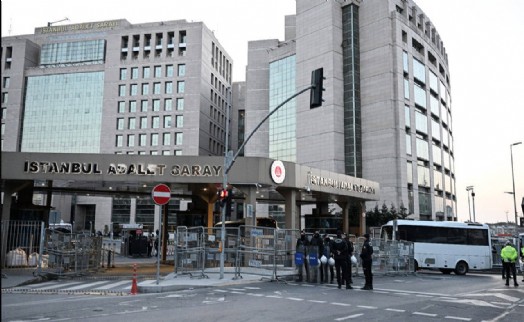 10 kişi için 15 yıla kadar hapis cezası isteniyor: 'Kent uzlaşısı davasında' ilk duruşma başladı