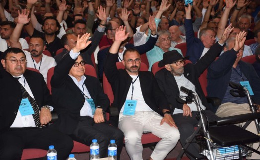 Altay'da kongre tarihi gecikti