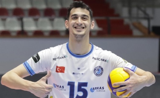 Arkas Spor'da Emir Kaan gitti