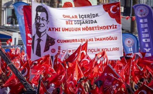 Aslanoğlu İmamoğlu'nun mektubunu okudu: Sizi o zindandan çıkaracağız!