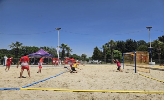 Atatürk'ün gençleri Büyükşehir'in şenliğinde buluştu