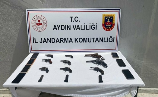Aydın'da silah ticareti operasyonuna 3 gözaltı