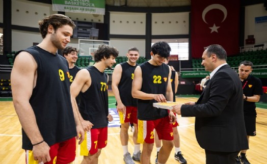 Başkan Eşki'den Göztepe'ye moral ziyareti