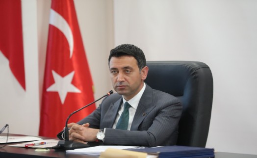 Başkan Önal ‘siz dönüşüm yapın' çağrısına sert çıktı