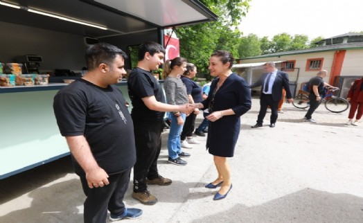 Başkan Sengel' den Efes Selçuk'un engelsiz gençlerine ziyaret