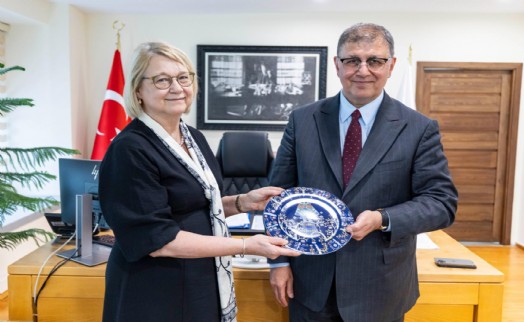 Başkan Tugay'dan diplomasi trafiği