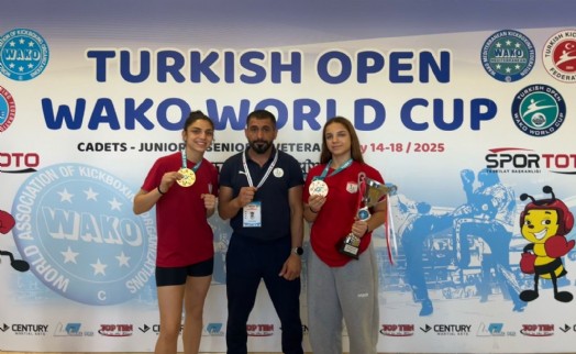 Bayraklılı sporcu dünya şampiyonu oldu