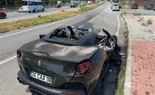 Beşiktaş Başkanı'nın oğlu ölümden döndü: 20 milyonluk Ferrari kül oldu