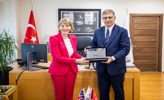 Birleşik Krallık Büyükelçisi'nden Başkan Tugay'a ziyaret