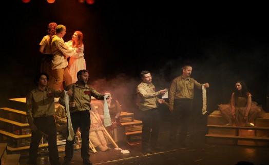 Bornova'da perde kursiyerler için açıldı