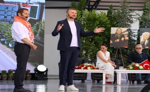 Buca'nın Zeki-Metin Amfi Tiyatrosu'na görkemli açılış: Duman'dan Gündoğdu'ya davet!