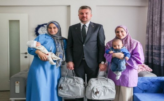 Buca'nın miniklerine 'Merhaba Bebek' paketi