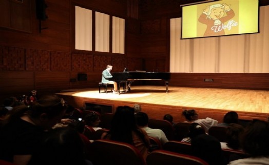 Çocuklar AASSM'de 'Mozart' ile tanıştı