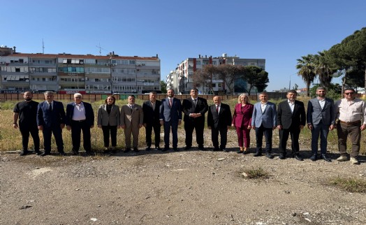 Gaziemir'de Cumhur İttifakı'ndan Başkan Işık'a satış tepkisi