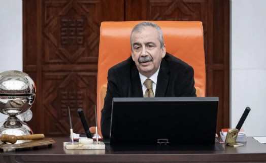 DEM Parti doğruladı: Sırrı Süreyya Önder'in aracında düzenek bulundu