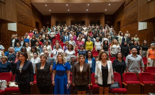 Hemşireler Haftası'nda geçmişle gelecek bir araya geldi