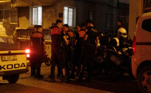 İhbara gelen polis tarafından ölü bulundu; eşi gözaltında