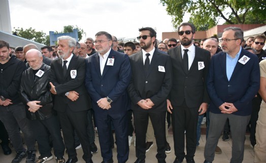 İş insanı Ömer Tolon, İzmir'de son yolculuğuna uğurlandı