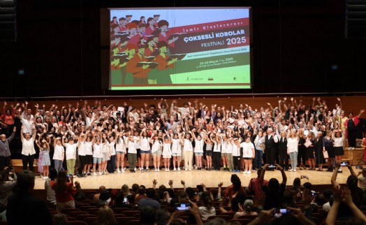 İzmir Uluslararası Çoksesli Korolar Festivali'nde muhteşem final