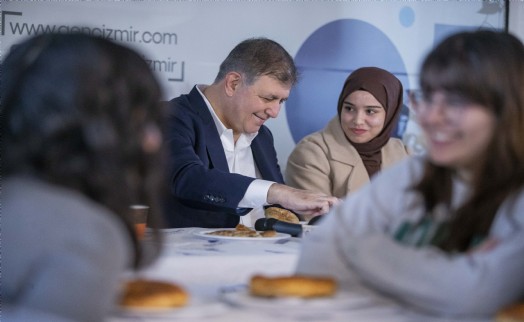 İzmir'de gençler için yemekten, barınmaya pek çok proje hayata geçti