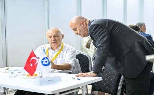 İzmir'de temiz enerji fuarında küresel buluşma